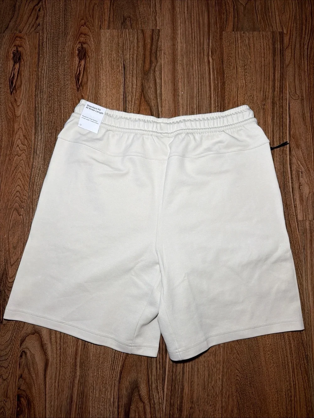 Nike Sportswear Tech Fleece Shorts DD5301-104 Light Brown Men’s Size L NWT